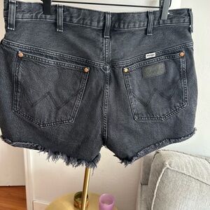 Wrangler Cut Off Shorts Faded Black Size 34 Waist 100% Cotton Dasiy Duke